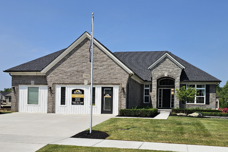 model home in mistwood estates macomb mi